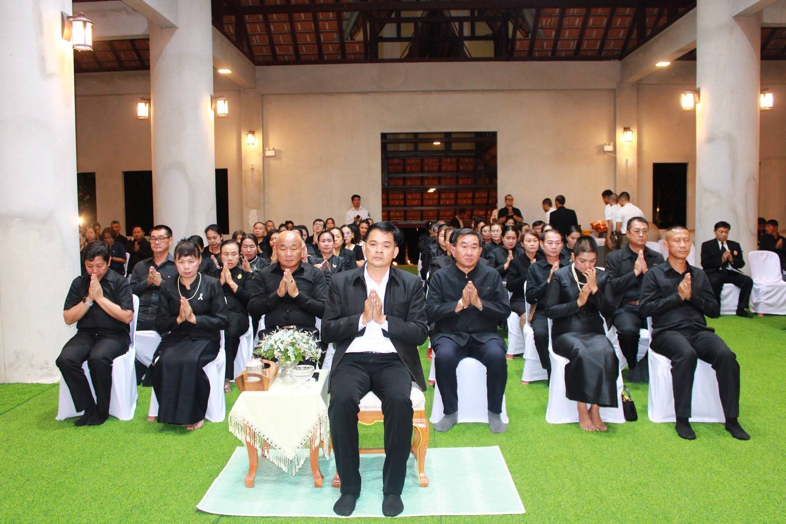 พช.แม่แตง : ร่วมประกอบพิธีบำเพ็ญกุศลสวดพระอภิธรรมอุทิศถวายพระราชกุศลแด่ สมเด็จพระนางเจ้าสิริกิติ์ พระบรมราชินีนาถ พระบรมราชชนนีพันปีหลวง